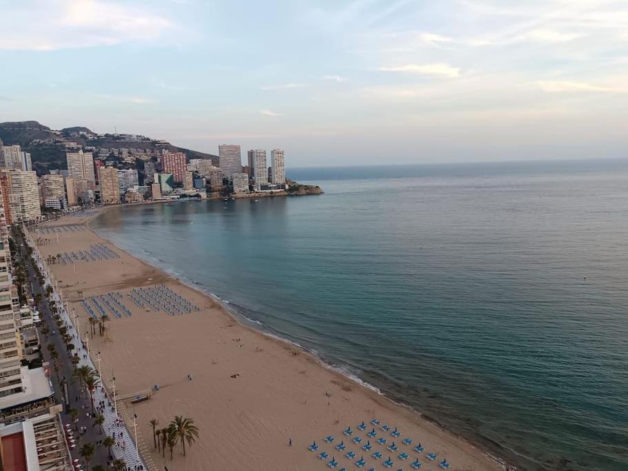 Estupendo En Planta 23 Primera Linea Appartement