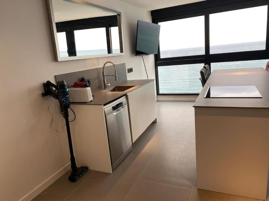 Estupendo En Planta 23 Primera Linea Appartement *